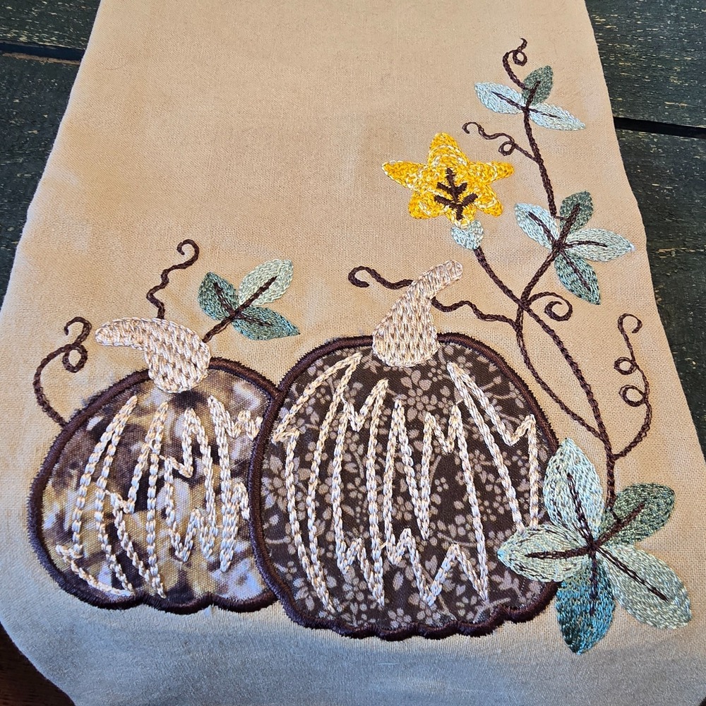 Autumn Fall Pumpkin Patch Kitchen Dish‎ Towel Embroidered 19x28 VHC Brands NEW